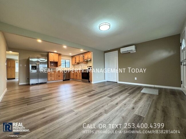 Building Photo - 10211 Lila Ln SW