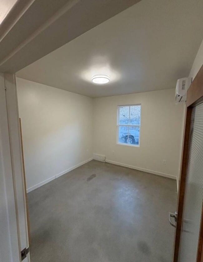 Building Photo - Brand New 1 Bedroom