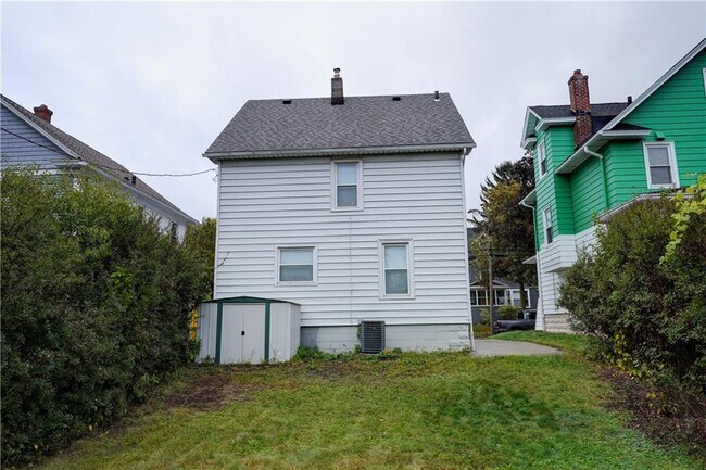 Building Photo - 151 Hampden Rd