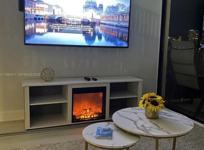 Building Photo - 20379 W Country Club Dr