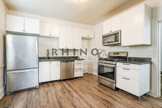 Building Photo - 807 20th St