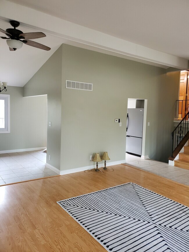 Living Room - 9830 McKinley St