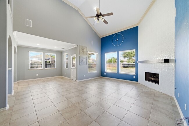 Building Photo - 6302 Pepper Hollow Ln