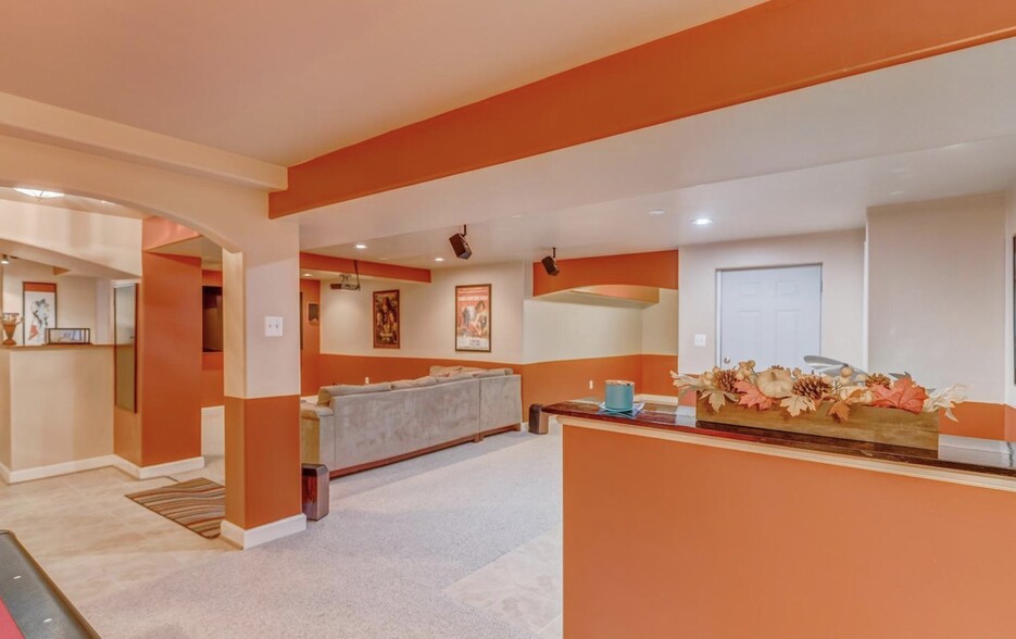 Building Photo - 109 Quail Ct