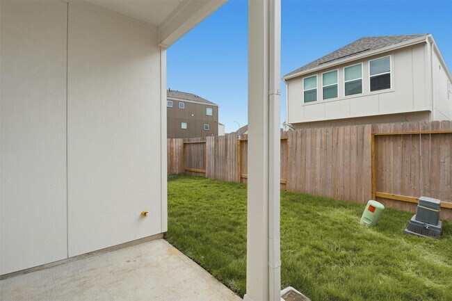 Building Photo - 11404 Irish River Dr