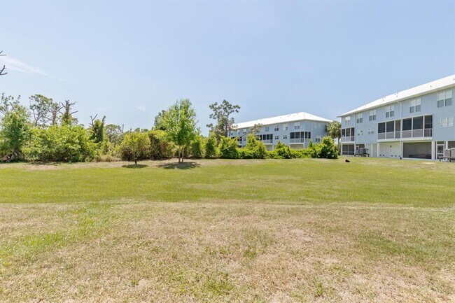 Building Photo - 3923 Cape Haze Dr