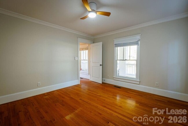 Building Photo - 435 Walnut Ave