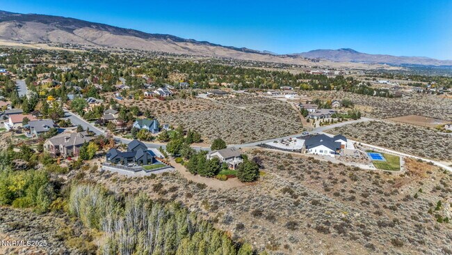 Building Photo - 1520 Taos Ln