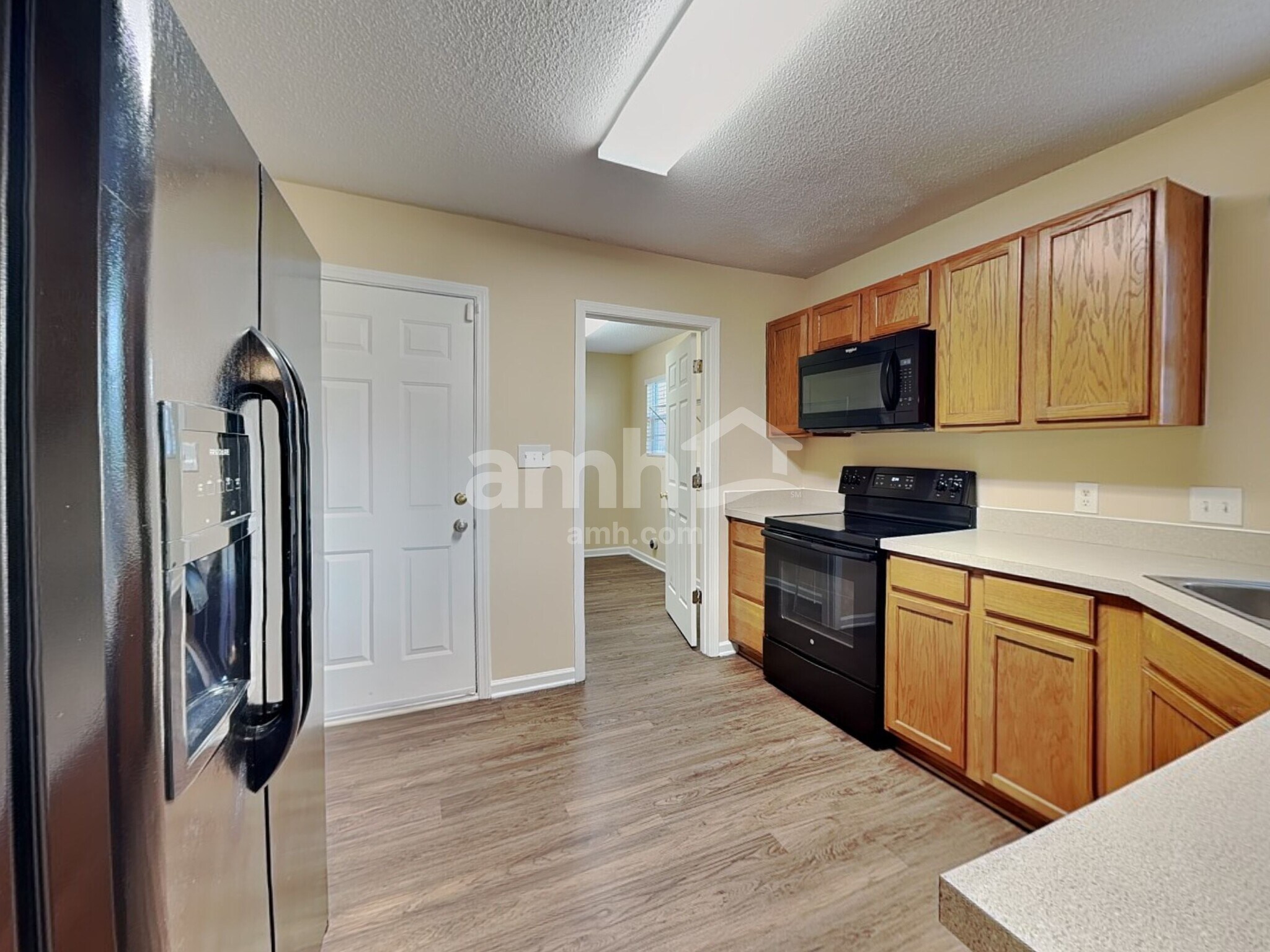 Building Photo - 1208 Scarlett Dr