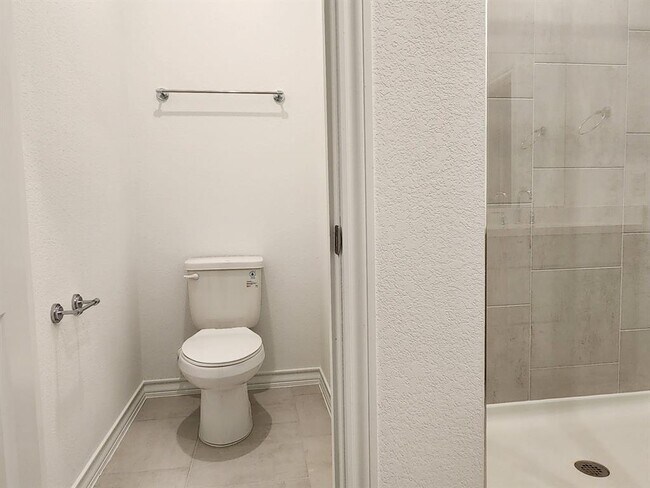 Building Photo - 202 Doodle Ln