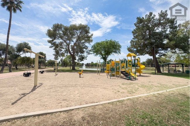 Building Photo - 2Bed/2Bath Condo in North Chandler! Ready for Immediate Move-In!