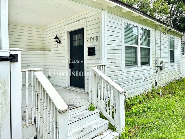 Building Photo - 2748 Gilmore St