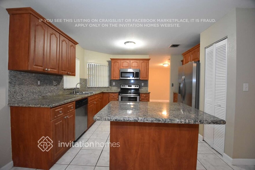 Building Photo - 15813 SW 79th St