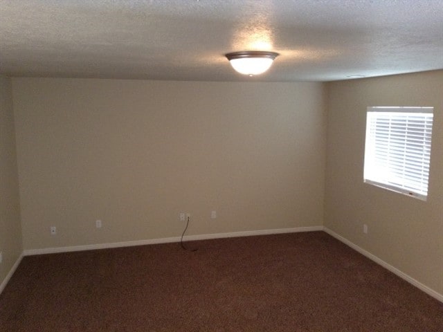 Building Photo - 1169 N Orchard Ave