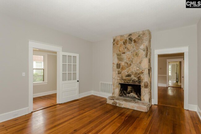 Building Photo - 1205 Maple St