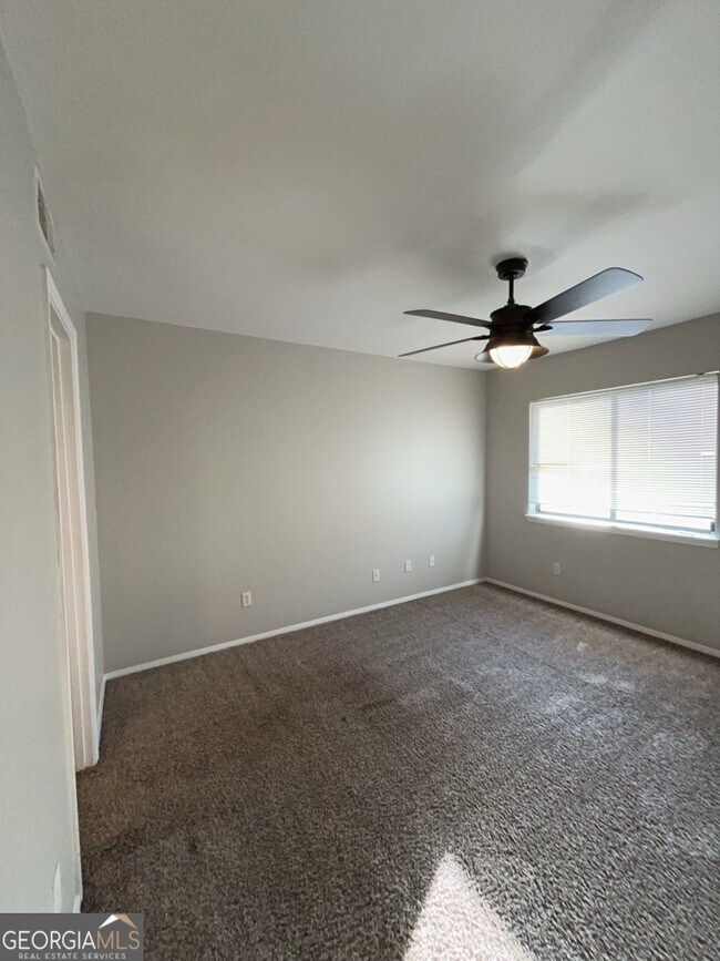 Building Photo - 6349 Holcomb Way