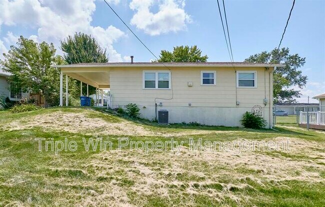 Building Photo - 1955 Bobbinray Ave