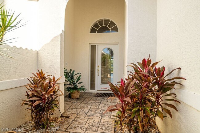 Building Photo - 9287 Coachhouse Ln