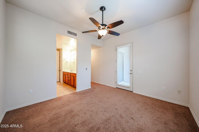 Building Photo - 3330 S Gilbert Rd