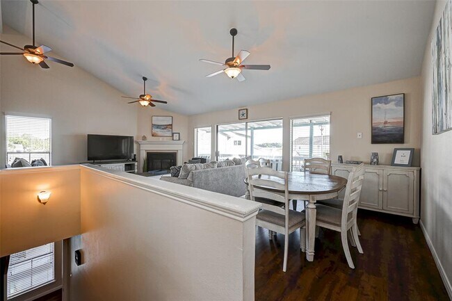 Building Photo - 88 Lakeview Village
