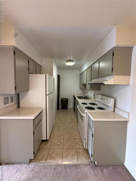 Building Photo - 510 Montrose Ave