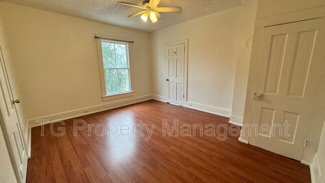 Building Photo - 32 Sanford St