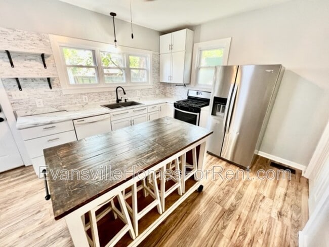 Building Photo - 1618 Stinson Ave