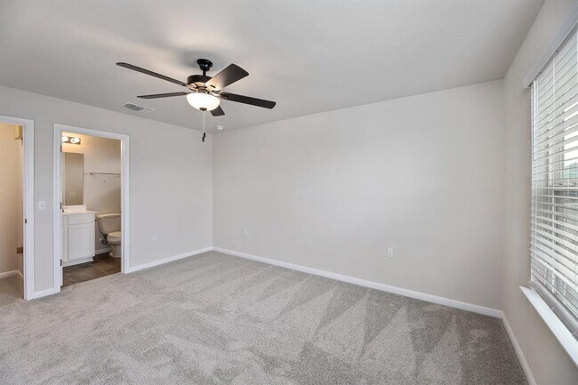 Building Photo - 17212 Adoro Dr