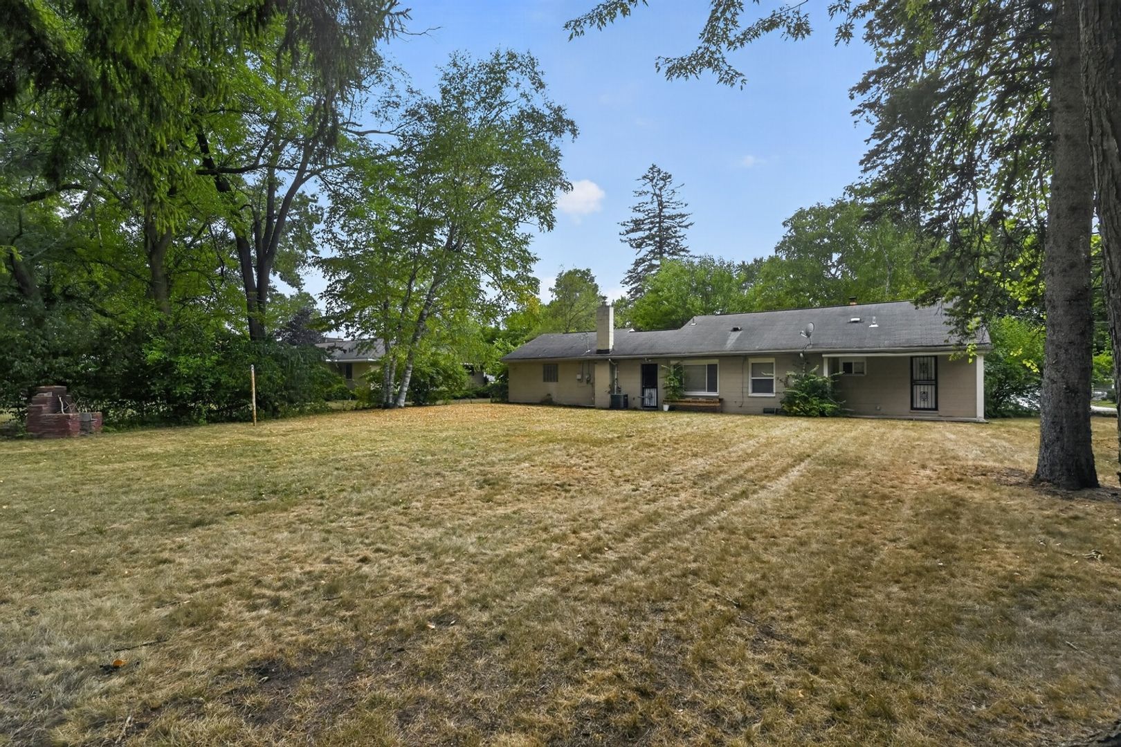 Building Photo - 20880 Avon Ln