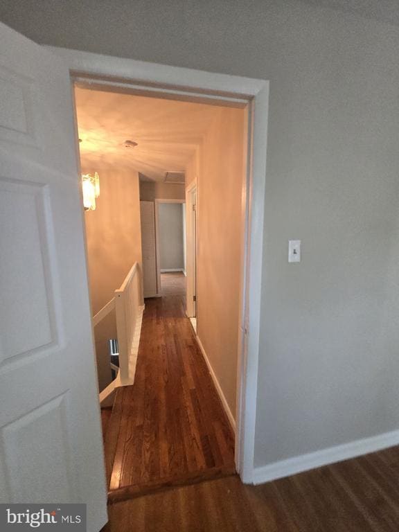 Building Photo - 8126 Londonderry Ct