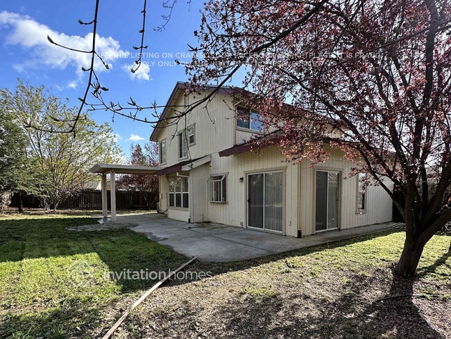 Building Photo - 9561 Dapple Ct