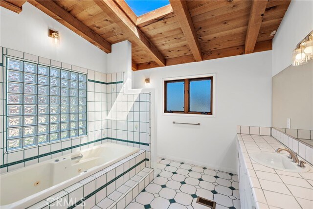 Building Photo - 28872 Alta Laguna Blvd