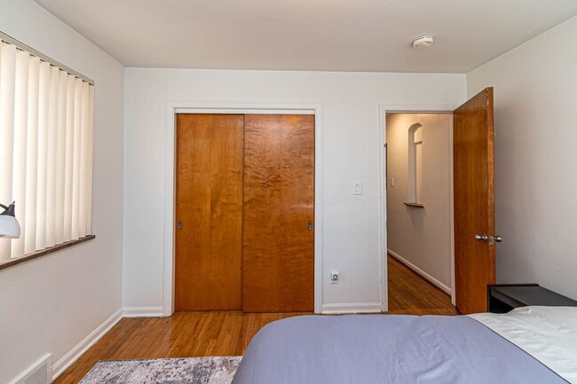 Building Photo - 21825 McCormick St