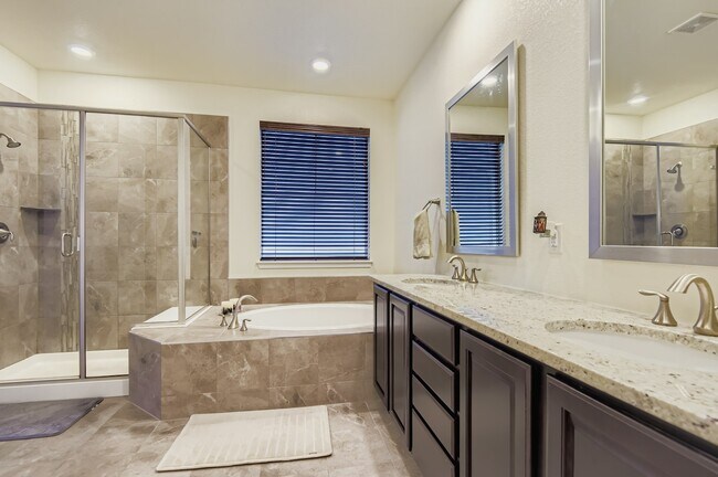 Building Photo - 14502 Salvador Cir