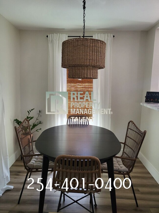 Building Photo - Coming in JULY!! Newly Remodeled 3-Bedroom...