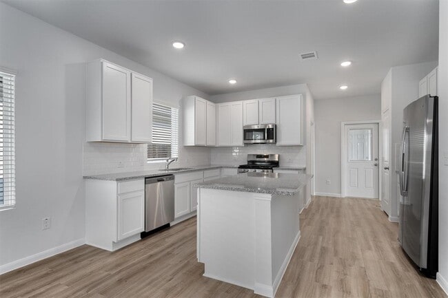 Building Photo - 510 Timber Brook Dr