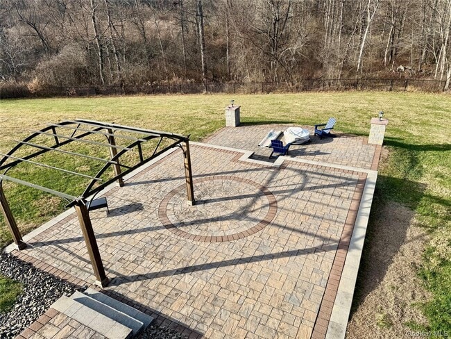 Building Photo - 97 Browns Rd