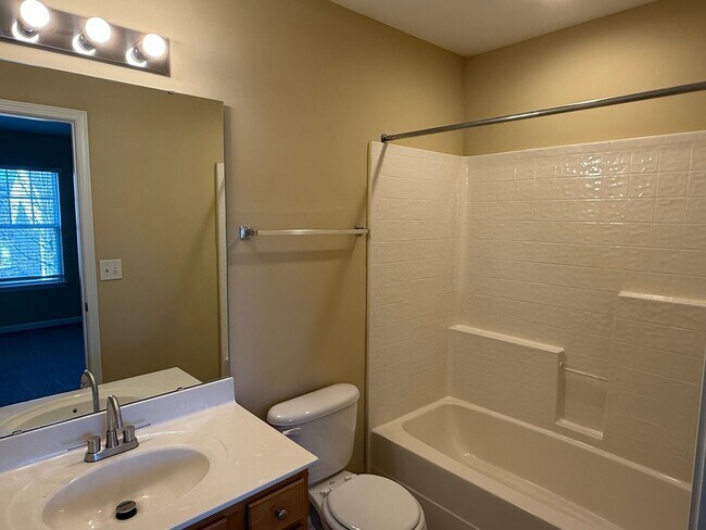 Building Photo - 13725 Calloway Glen Dr