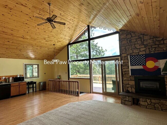 Building Photo - "Charming 3-Bedroom with 2 Full Baths in Scenic Bailey!"