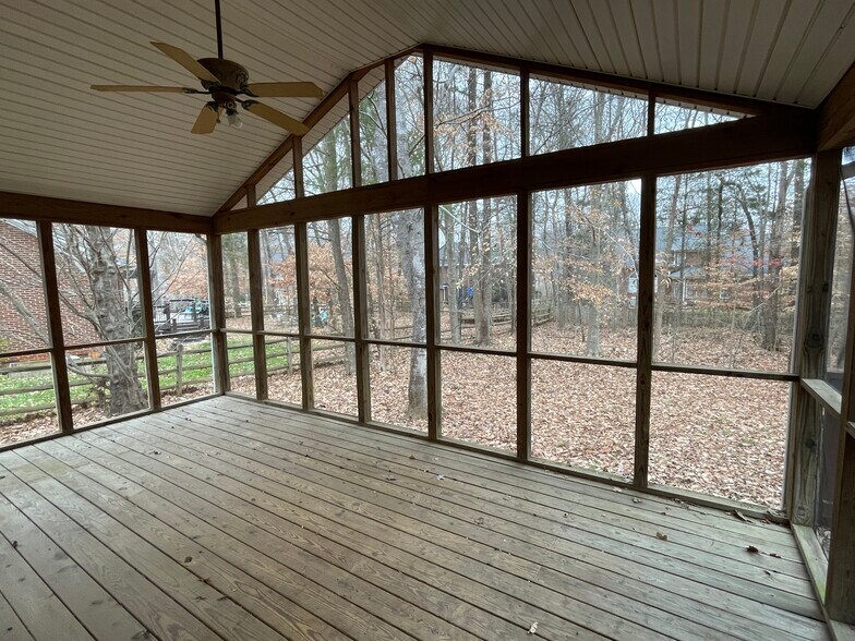 Building Photo - 7127 Weddington Brook Dr