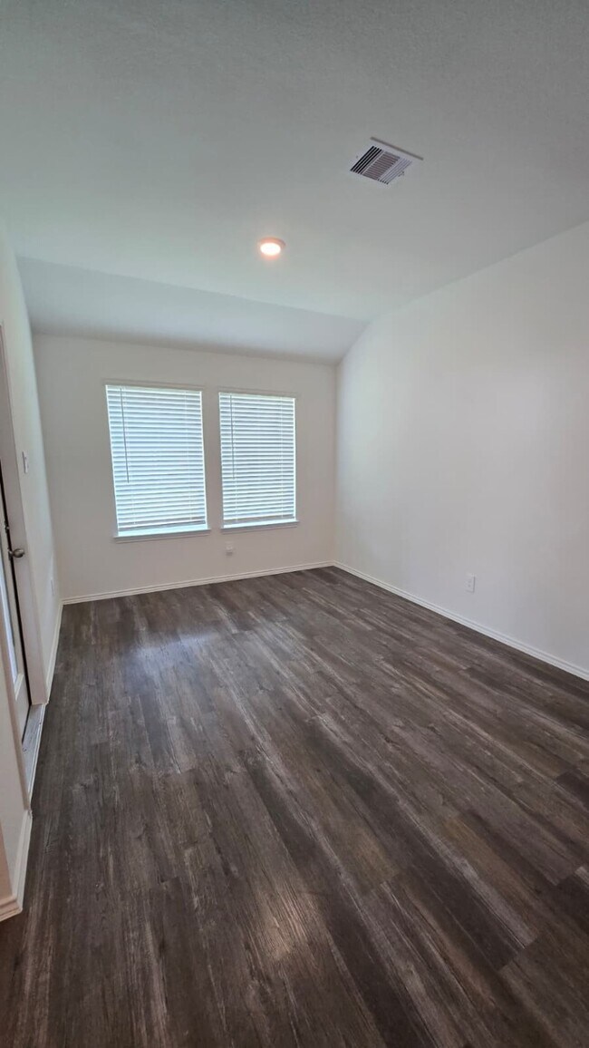 Building Photo - 15703 Majestic Evergreen Wy