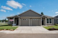 Building Photo - Gorgeous 2BD Duplex in Great Washougal Location! Beautiful Finishes!