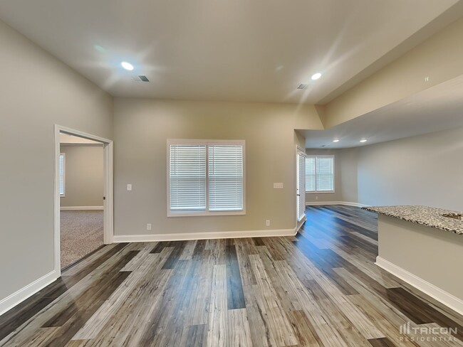 Building Photo - 4034 Ft Sumter Dr