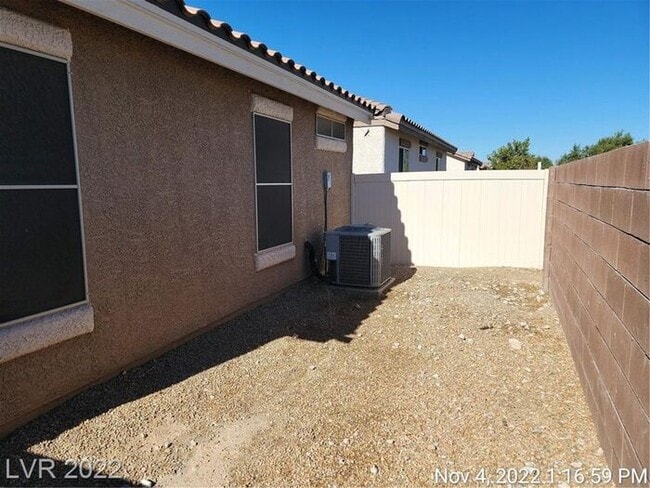 Building Photo - COMING SOON - Ready no later than Mid March