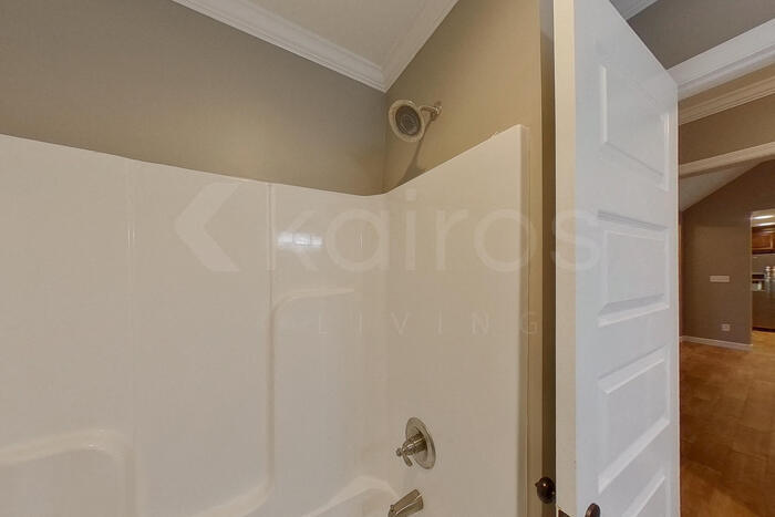 Building Photo - 94 Old Orchard Rd