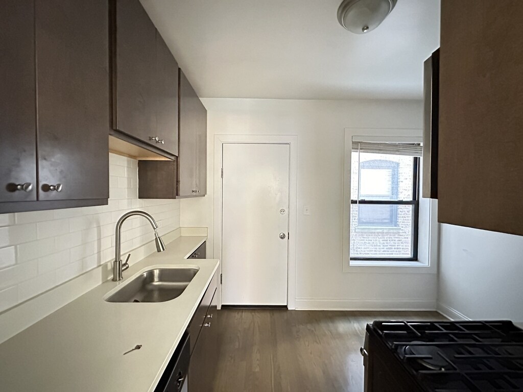 Building Photo - 2645 N Spaulding Ave