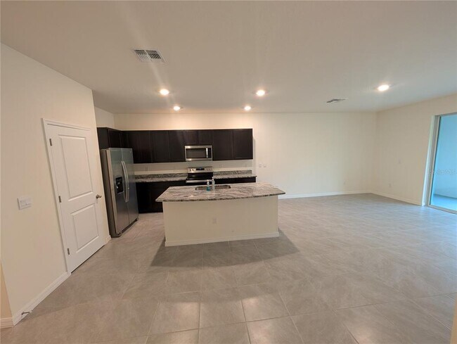 Building Photo - 11154 Crescent Deer Dr