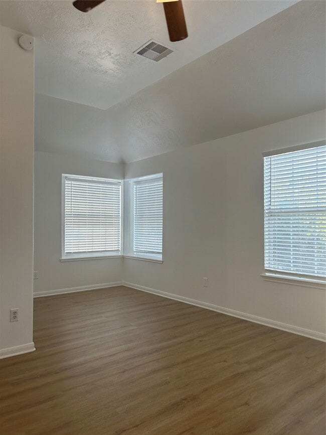 Building Photo - 7842 Winding Creek View