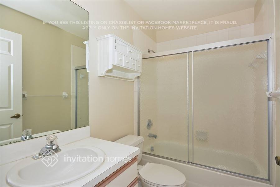 Building Photo - 8556 NW 57th Dr