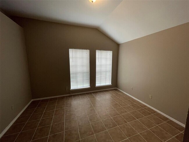 Building Photo - 830 Mica Ln